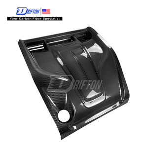 Couverture de compartiment moteur arrière en fibre de carbone sèche style OEM Emira 2.0 pour Lotus Emira 2.0 - Product Image 1