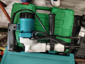 YOSHU 1050 1100W Heavy Duty Industrial Grade Elétrica Demolição Martelo AC 110-240V ABS + Alumínio Construção - Product Image 6