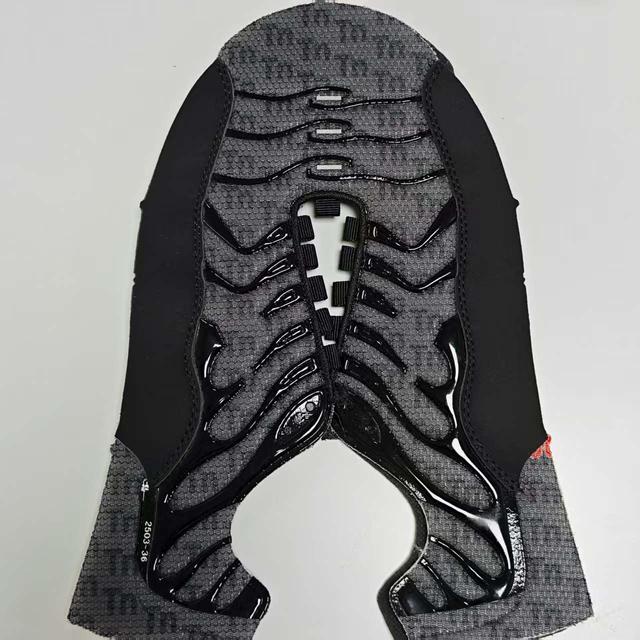 Cheap Price PVC and Mesh Upper Material Black Breathable Comfortable Sport Shoe Upper Customizable Semi-finished Materials