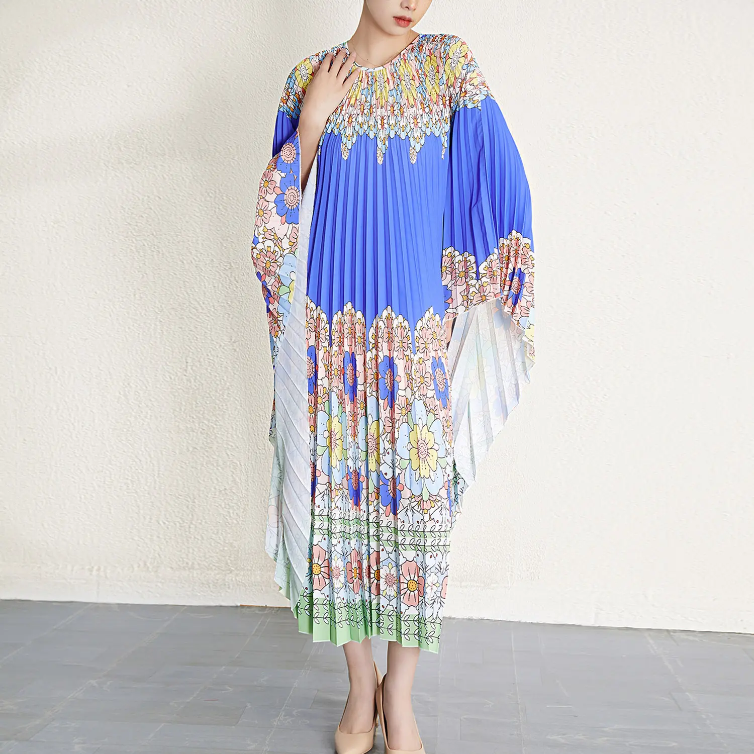 2023 Best Sellers Stock Shipment Women Plus Size Loose Kaftan Casual Abaya Dress Printing Pleated Batwing Sleeve Elegant Dress