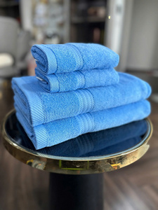 Toalla de baño personalizada impresa en microfibra de algodón con sublimación de tinta, OEM ODM, estilo casual, tamaño personalizado disponible, 300-500gsm - Product Image 5