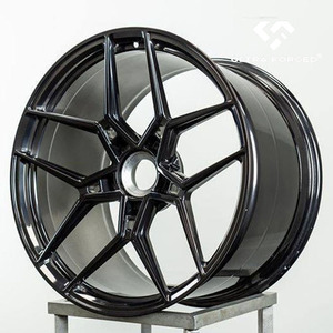 Roues et <span class=keywords><strong>pneus</strong></span> de voiture de tourisme forgés de 17 18 <span class=keywords><strong>19</strong></span> 20 21 22 24 26 <span class=keywords><strong>pouces</strong></span> pour <span class=keywords><strong>Tesla</strong></span> MODÈLE <span class=keywords><strong>3</strong></span> Jeep Bmw Mclaren Lamborghini Miami Urus - Product Image 4