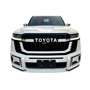 Toyota LC300 SUV Blanca, 4.0L, Gasolina Turbo Diésel V6, Automática, Faros LED, Techo Panorámico - Product Image 1
