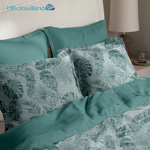Set Copripiumino di Lusso Cloudland in Poliestere Ecologico Tinto in Filo Geometrico, Jacquard, Misura King, 3 Pezzi, Per Tutte le Stagioni - Product Image 1