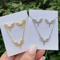 Bijoux Vente en Gros Style Vintage Style Classique Ailes Cuivre Zircon 18K Plaqué Or Chaîne de Câble Parure de Bijoux