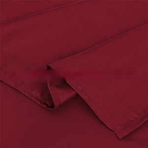 Set di Biancheria da Letto di Lusso con Federe e Copripiumino in Seta - Product Image 3