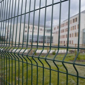 Clôture <span class=keywords><strong>en</strong></span> treillis soudé 3D galvanisé à chaud et recouvert de PVC pour la sécurité extérieure des villas, parcs, fermes et jardins - Product Image 1