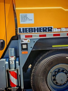 Grue mobile d'occasion Liebherr LTM1090 90T d'Allemagne, à vendre à prix réduit, composants du moteur principal, pompe, appeler +86 18117060100 - Product Image 5
