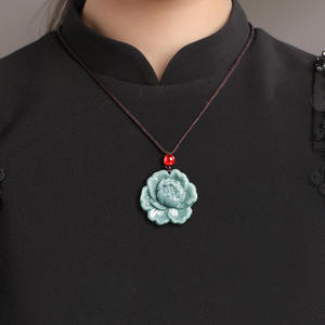 หยกธรรมชาติ หยกดอกบัวน้ำสีฟ้า จี้หยก UNISEX สไตล์จีน ดีไซน์ดั้งเดิม ของขวัญพร้อมใบรับรองการประเมิน HJ78 - Product Image 4