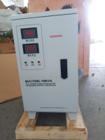 Régulateur de Tension CA Monophasé Automatique et Stabilisateur de Fréquence 10KVA 20KVA 30KVA