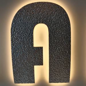 Enseigne <span class=keywords><strong>néon</strong></span> LED incurvée et sculptée hautement personnalisée, avec polices de logo rétroéclairées, étanche IP65, éclairage multi-processus pour bâtiments et bureaux - Product Image 2