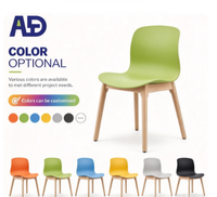 Chaise d'école empilable moderne en PP, siège ergonomique pour la formation, idéale pour les salles de classe, les bureaux et les espaces d'accueil