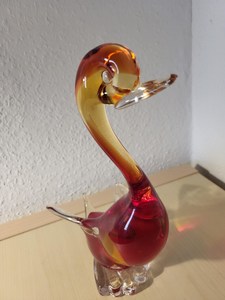 Petite figurine de canard en verre soufflé à la main, couleur rouge ambre, sculpture animale, objet d'art décoratif du Rajasthan pour Pâques - Product Image 4
