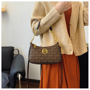 Sacs à main tendance pour femmes Nouveautés Sacs de luxe sous le bras Sacs élégants à bandoulière chaîne Sacs carrés à chaîne Sacs de niche pour femmes - Product Image 3