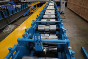 Hener 2025 Cadre de porte roulant en fer faisant la <span class=keywords><strong>machine</strong></span> Machines de formage à froid <span class=keywords><strong>Machine</strong></span> de formage de cadre de porte en métal - Product Image 5