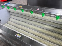 Machine à éplucher les légumes à grande vitesse (radis, pomme de terre, igname) avec brosse de nettoyage et rouleau en laine d'acier inoxydable, électrique