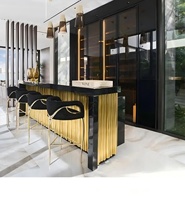 Chaise de bar pour restaurant en laiton doré moderne avec cadre en acier inoxydable Fauteuil en velours à 3 pieds pour la salle à manger ou l'extérieur