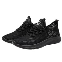 Nouvelles Chaussures de Sport Décontractées pour Hommes Style Coréen 2027 – Baskets d'Été Respirantes en Maille avec Semelles Souples Antidérapantes et Lacets Couleur Unie