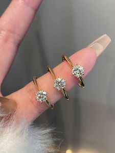 Anillo de Boda de Lujo Xinfly en Oro de 18k, Anillo de Compromiso Personalizado con Diamante de 0.50ct y Seis Puntas para Mujer - Product Image 4