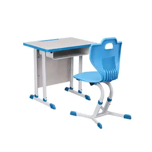 Set kursi sekolah Modern furnitur kelas kuliah logam dan kayu dengan bingkai baja termasuk meja sekolah tahan lama untuk dijual