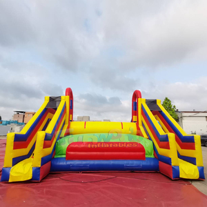 Zona de batalla de juegos inflables de gladiadores para la diversión definitiva al aire libre, apta para todas las edades. - Product Image 1
