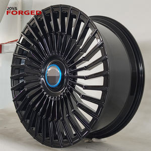 Tapas Flotantes JOVA en Negro Brillante, Tamaño Grande 24x12, Ruedas Forjadas 8x180 para Range Rover - Product Image 4