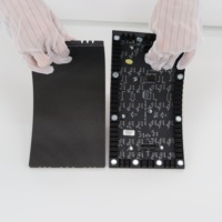Indoor-Werbung LED P1.86 Vollfarb-RGB-SMD-Stretch-Bar 16:9 800 Nits OEM SDK Animationsunterstützung für Ausstellungshallen und Einkaufszentren