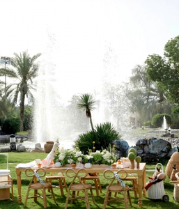 Silla Infantil de Ratán Moderna Hecha a Mano de Primera Calidad con Características de Seguridad para Sala de Estar y Decoración de Fiestas de Cumpleaños - Product Image 1