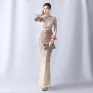 31572 #   Nuevo Producto, Vestido de Noche de Alta Gama con Cuentas en Degradado y Pedrería - Product Image 2