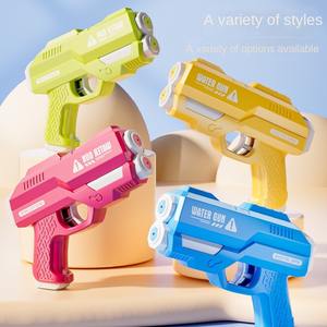 ปืนฉีดน้ำสำหรับเด็กที่มีความจุสูงของเล่นกลางแจ้งได้รับการรับรองจาก CE พร้อมสเปรย์น้ำและฟองสบู่ที่ทำจากพลาสติก - Product Image 1
