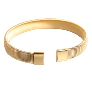 Bracelet ouvert géométrique élastique en acier inoxydable doré 6 mm, bijoux unisexes, bracelet tendance - Product Image 5