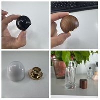 Pompe à parfum magnétique pour flacons, forme et matériau personnalisés, aluminium, plastique, logo personnalisé, ouverture facile
