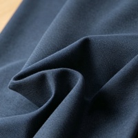 Tissu ignifuge antistatique à carreaux avec une résistance élevée à l'abrasion pour les vêtements de travail en environnement dangereux