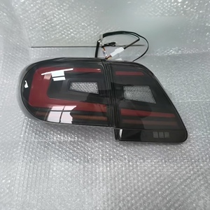 Juego de Luces Traseras LED Modificadas de Diseño Nuevo 2026, Resistentes al Agua, de ABS, para la Versión de Oriente Medio 2011-2013 - Product Image 2