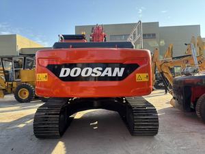 Excavadora de cadenas Doosan DX225LCA usada, original de Corea, modelo 2020, peso operativo de 21.5 toneladas, capacidad de la cucharón de 1.1 m³. - Product Image 2