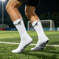 Fabricants de chaussettes en coton tricoté OEM, chaussettes antidérapantes pour le sport, le football, avec logo personnalisé, chaussettes de football pour hommes