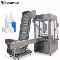 Machine de capsulage rotative entièrement automatique à haute productivité avec contrôle du couple pour lignes d'embouteillage à haut volume