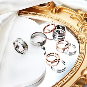 Bague pour homme en acier inoxydable personnalisée, étanche, fabriquée en usine, pour bijoux en or 14k 18k, bagues en or pour femme - Product Image 1