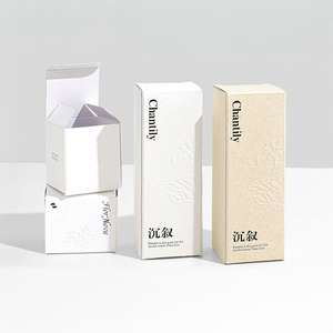 Boîte d'emballage en carton pliable en papier kraft blanc avec logo personnalisé en relief pour parfum, huile essentielle, cosmétiques, soins de la peau - Product Image 1