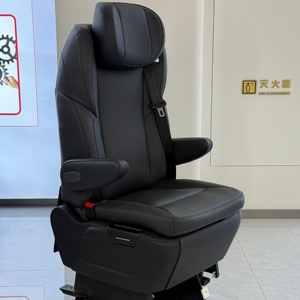 Asientos de Coche VIP de Cuero Personalizables y Confortables para Hiace Granvia - Product Image 1