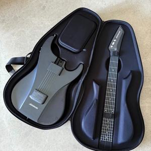 Guitarra Eléctrica Inteligente <span class=keywords><strong>AeroBand</strong></span> con Diapasón Desmontable, Altavoz Integrado, Pastillas H-H, Silenciosa para Viajes, Reproducción de Música por APP y MIDI - Product Image 1