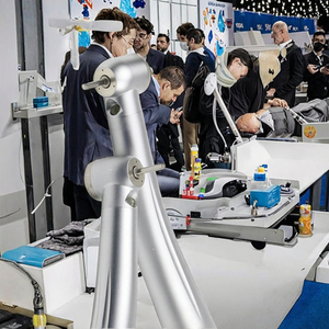 Pièce à main dentaire à grande vitesse avec LED et trous Turbine à air Roulement en céramique Bouton poussoir chirurgical - Product Image 3