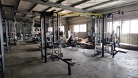 XinRui Commercial Gym Multi Station 8 Station multifonction Gym Sports Équipement de fitness commercial personnalisé pour la salle de sport à domicile