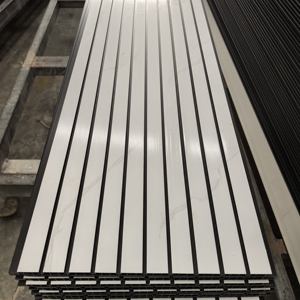 Panneau mural en PVC à ligne dorée, <span class=keywords><strong>prix</strong></span> d'usine, panneau en PVC cannelé pour le marché indien - Product Image 1