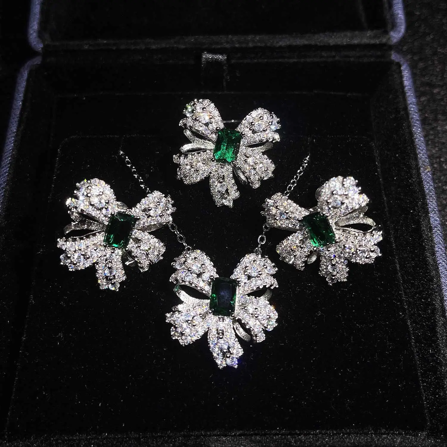 Haute Couture Jewelry Butterfly Jewelry Set Natural Emerald Bow Necklace Ring Earrings S925 Silver Color Jewelry