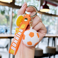 Porte-clés léger en caoutchouc 3D en alliage écologique, motif dessin animé créatif, cadeau souvenir sportif, pendentif pour sac à dos, football