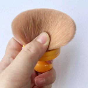 Spazzola per il trucco Kabuki con testa a fungo 2024 alla moda Super morbida elettrolitica viso <span class=keywords><strong>di</strong></span> <span class=keywords><strong>donna</strong></span> Kabuki spazzola a ventaglio singolo con Logo <span class=keywords><strong>di</strong></span> etichettatura - Product Image 6