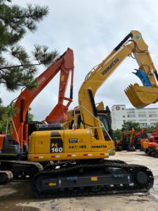 รถขุดตีนตะขาบ Komatsu PC160 มือสอง สภาพดี ใช้งานได้เสถียร เหมาะสำหรับงานเหมืองหินและงานปรับระดับพื้นดิน - Product Image 1