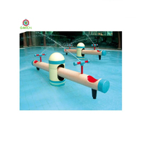 Balançoire aquatique pour piscine, équipement de jeu résidentiel en métal et PE, capacité 2 personnes, design parc d'attractions, couleur personnalisée, garantie 1 an
