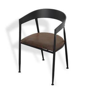 <span class=keywords><strong>Sedia</strong></span> con schienale ad arco Chic <span class=keywords><strong>in</strong></span> metallo nero e pelle marrone - Product Image 4